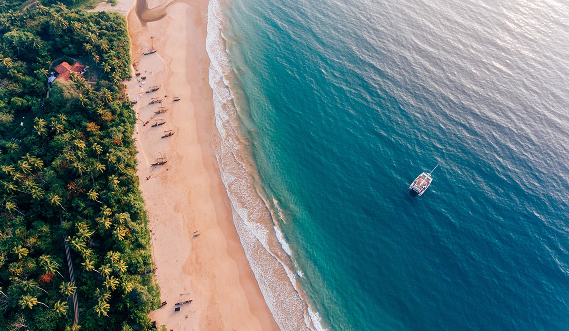 Sail Lanka Charter sailing boat trips in Sri Lanka, Luxury Sailing Yacht trips in Sri Lanka, Trincomalee luxury yacht sailing trips, Passikudah sailing yacht trips, Mirissa sailing yachts, Bentota luxury sailing boat trips