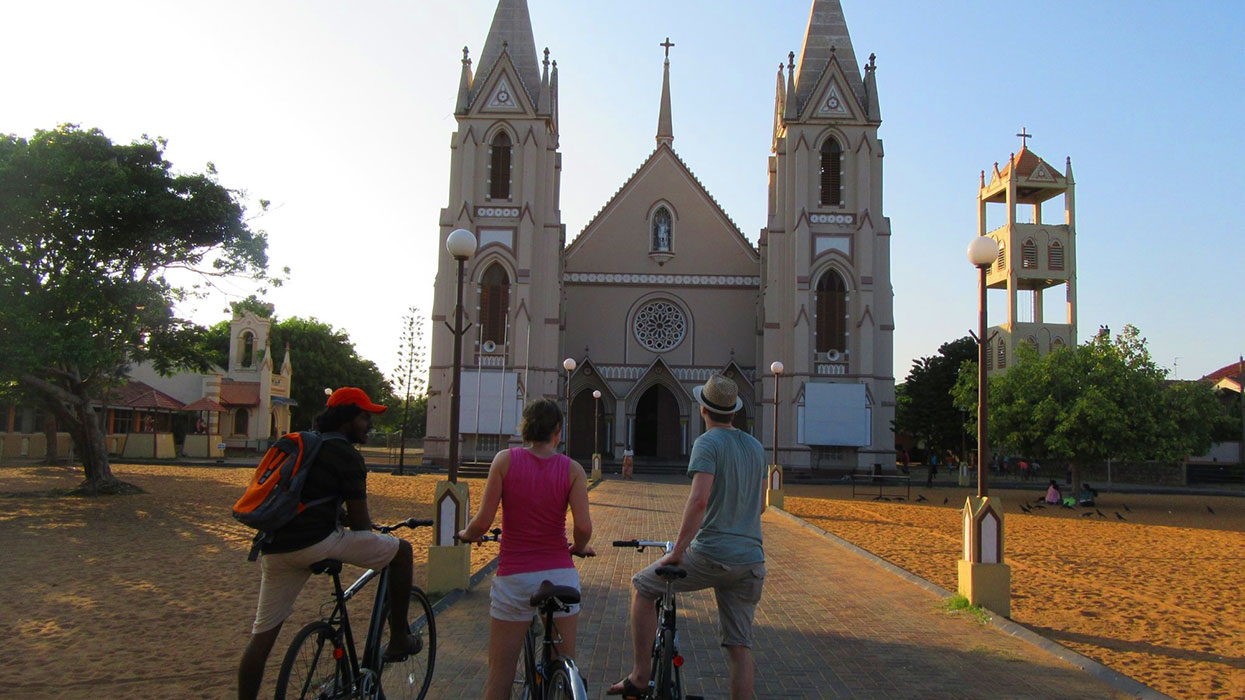 Cycle Tour in Negombo
