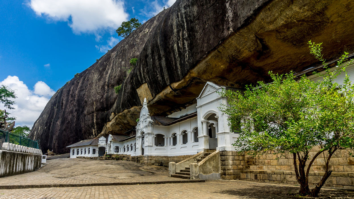 Visit the Dambulla Cave Temple in Sri Lanka