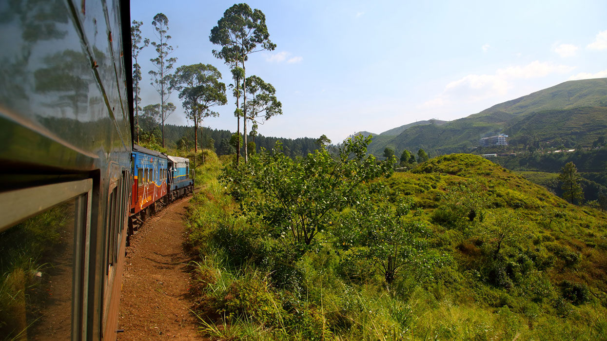 Kandy to Ella scenic train journey