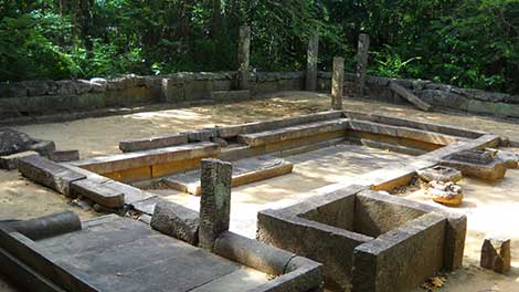 Ancient Temples, palaces, monasteries and archeological fields Destinations