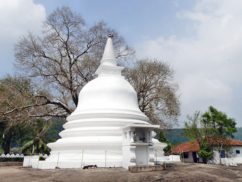 Lankathilaka Temple, Kandy
