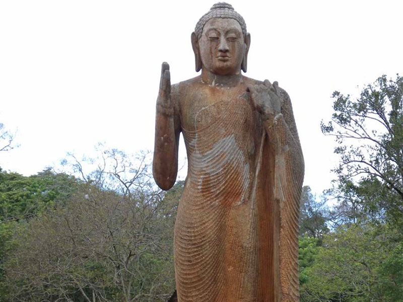 Maligawila Buddha Statue