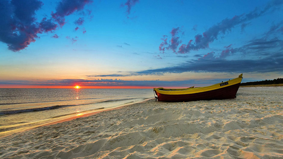 Arugambay Beach in Sri Lanka