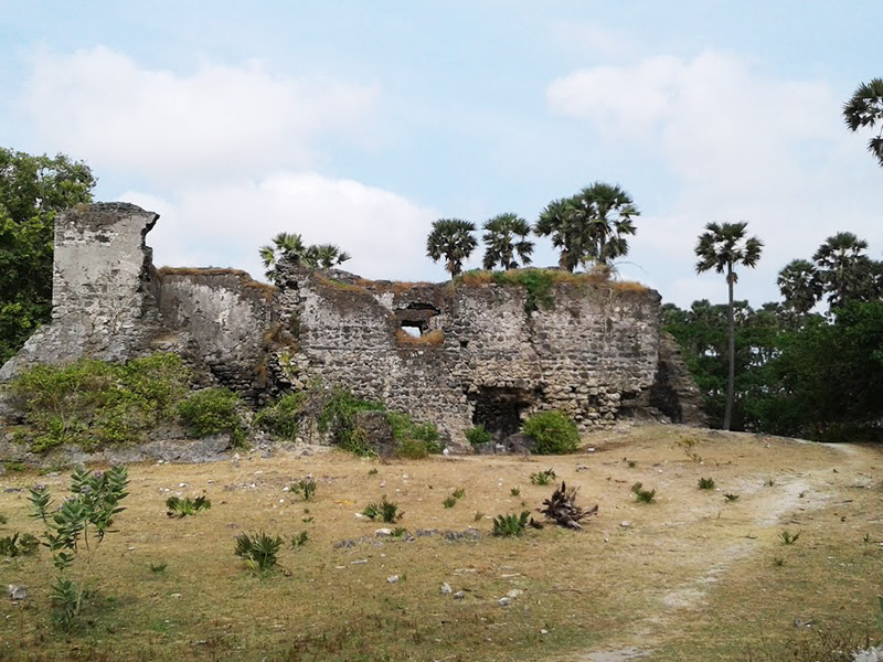 Forts, Light houses and bridges in Sri Lanka