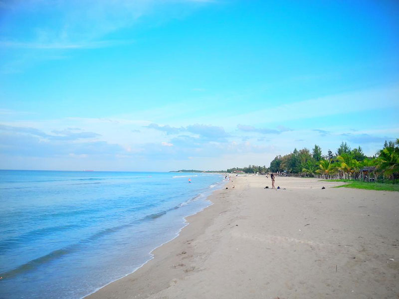 Trincomalee Beach